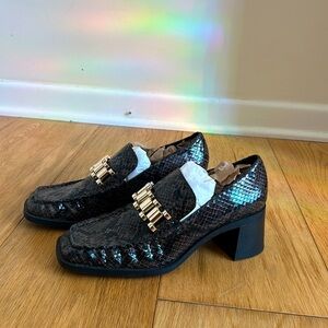 Size 36 | ZARA | Faux Snakeskin Chain Detail Square-Toe Loafers